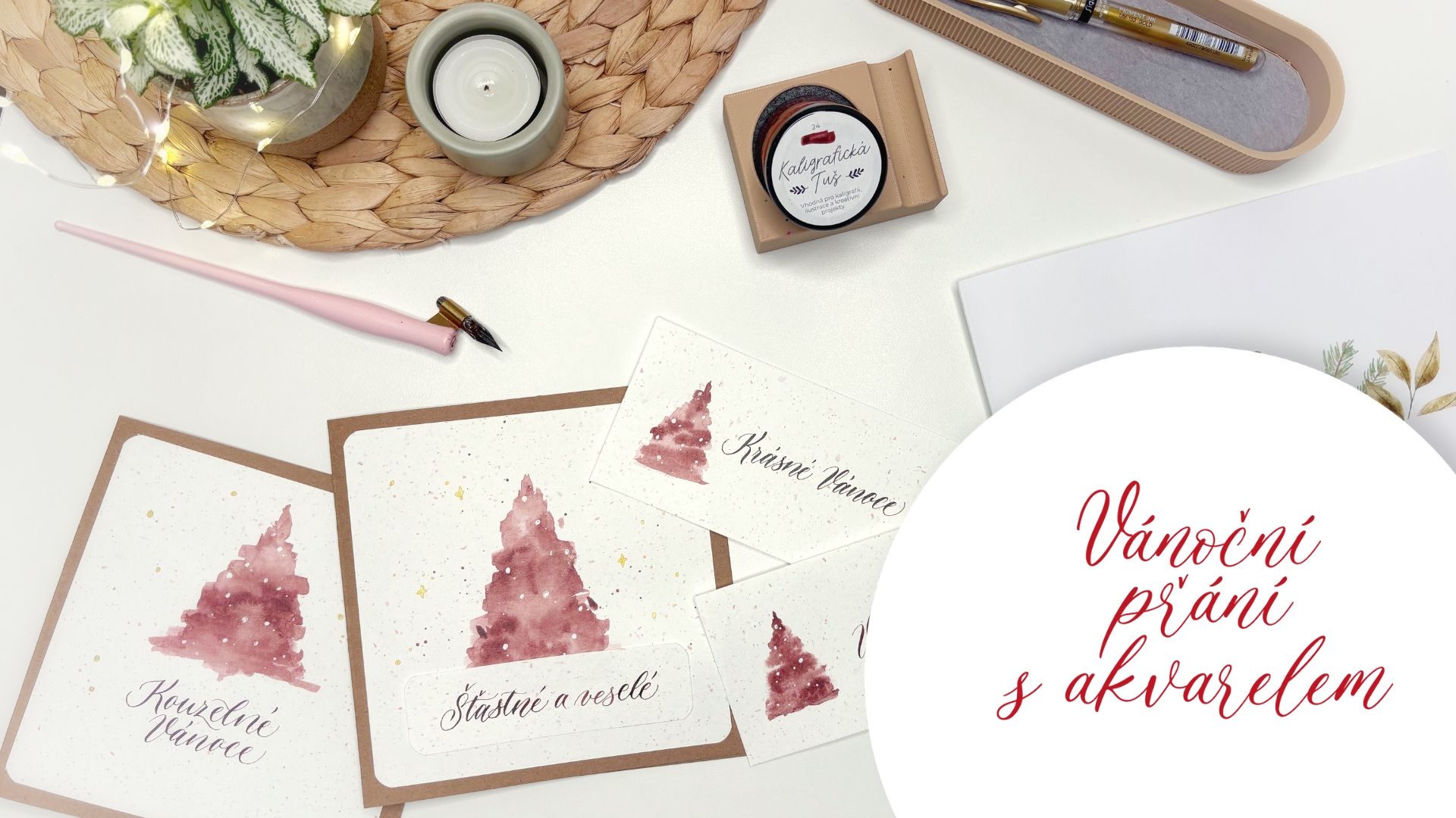 Tvorba vánočního přání s jemným akvarelovým efektem